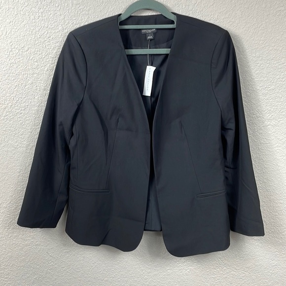 NWT Ann Taylor Factory The Cutaway Blazer Open Front Contemporary Black Sz 4 - Picture 1 of 9